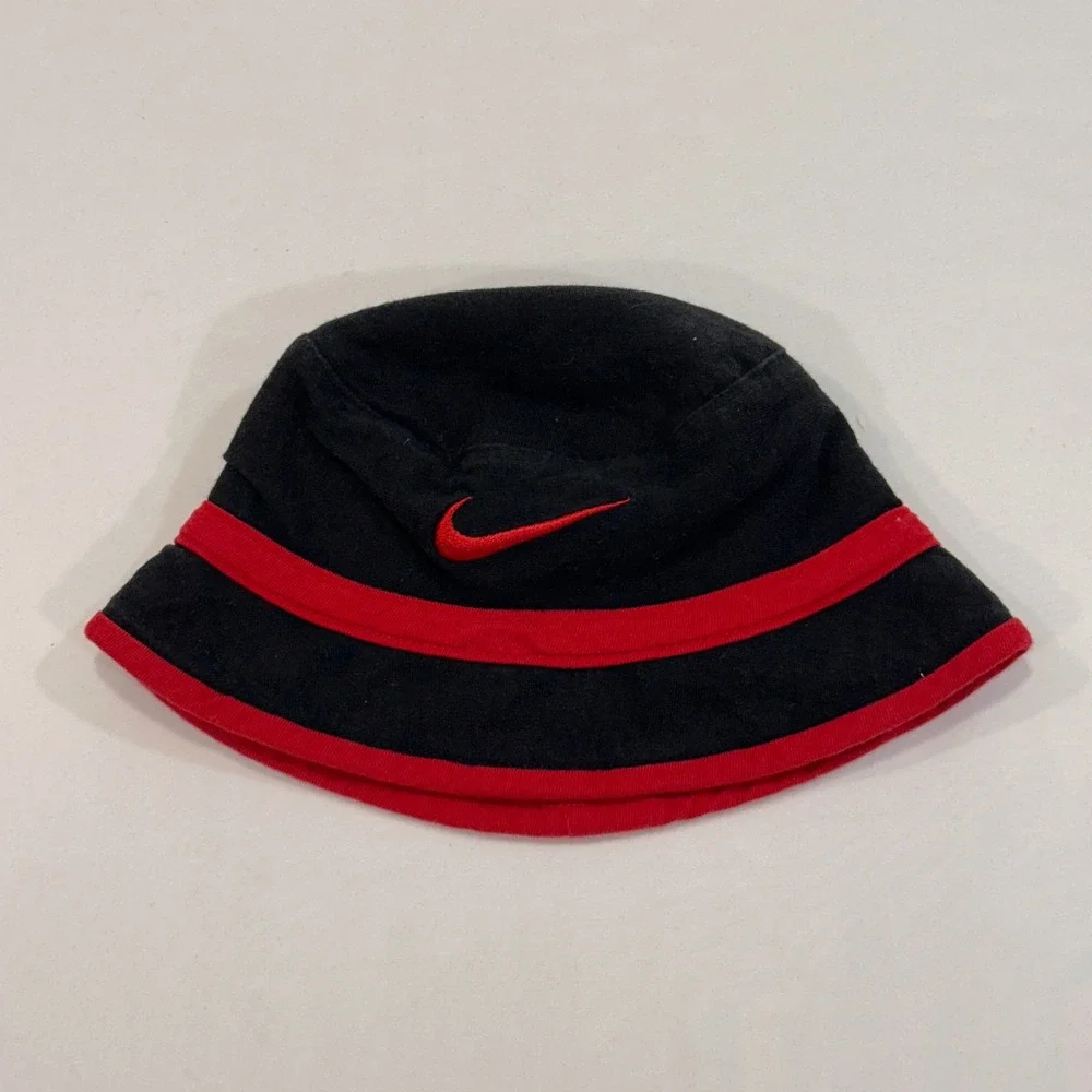 Nike Reversible Bucket‎ Hat Baby Red Black Just Do It Swoosh | Sporty